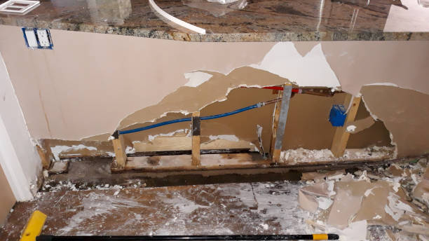 Water damage restoration process in IL